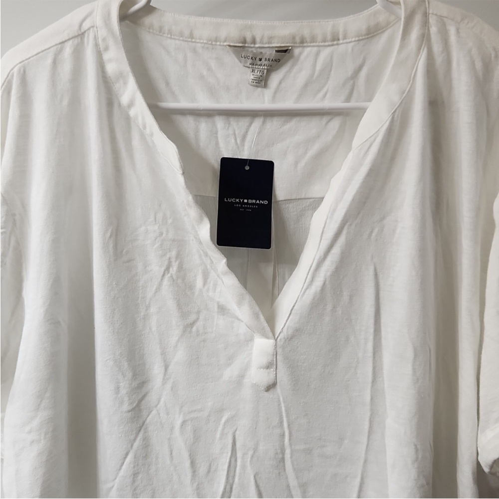 Lucky Brand Ivory Top NWT
24-01